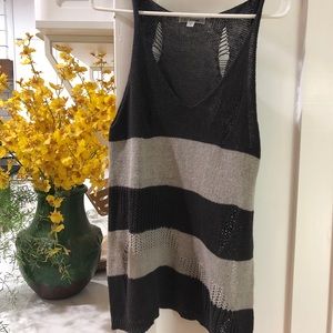 Gray striped sweater tunic top